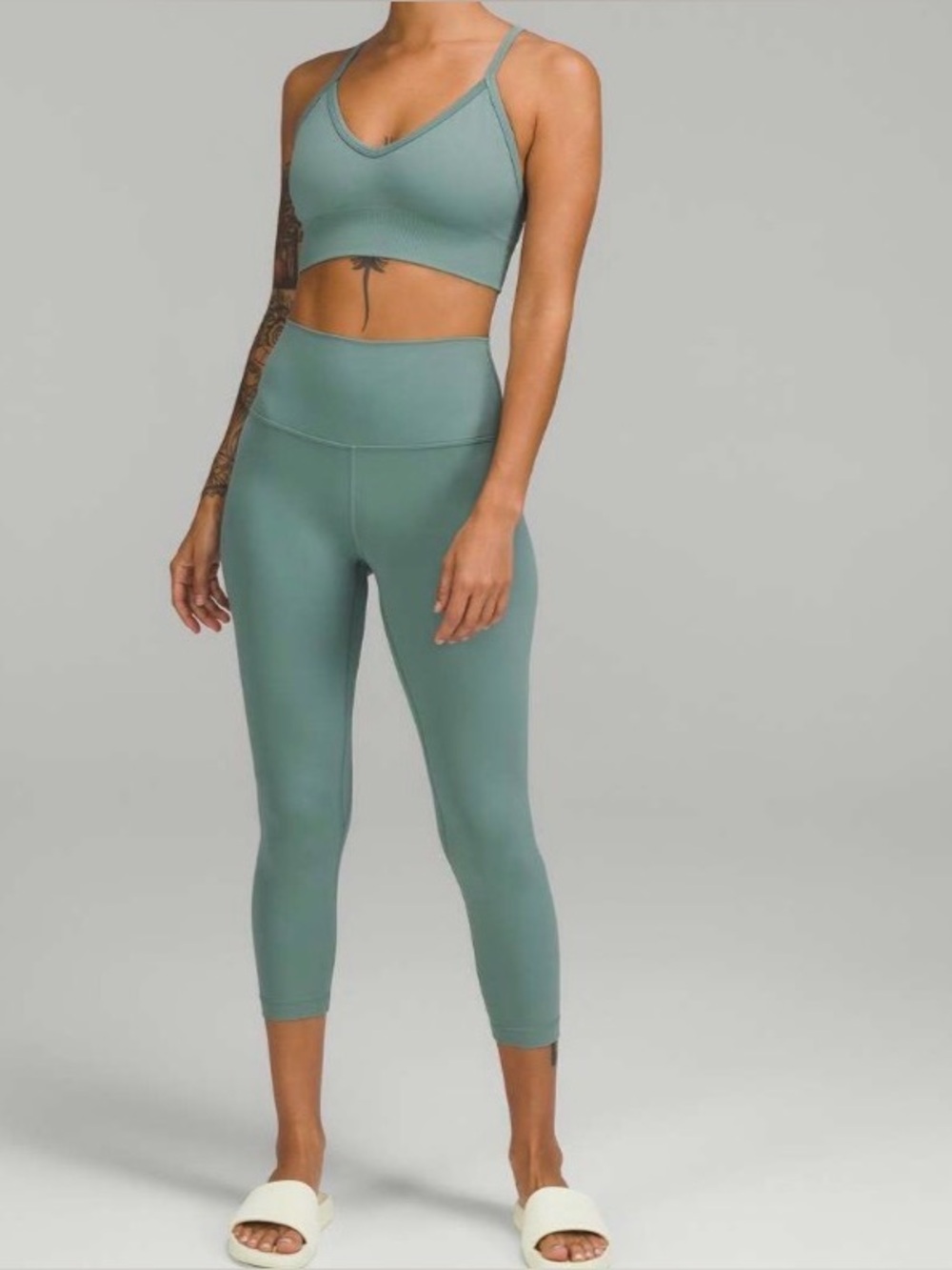 Lululemon Align High-Rise Crop 23"
Tidewater Teal Size 8 NWT